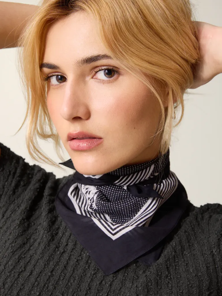 Lifestyle>Rouje Foulard TANGUY CHAMPSDETULIPESMARINE
